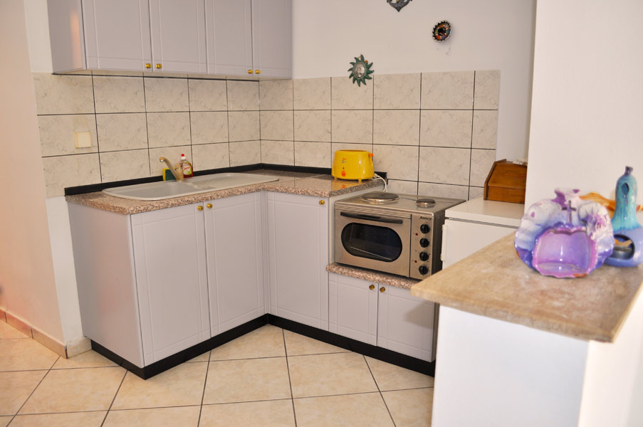 STUDIOS in the ground floor - Kitchen